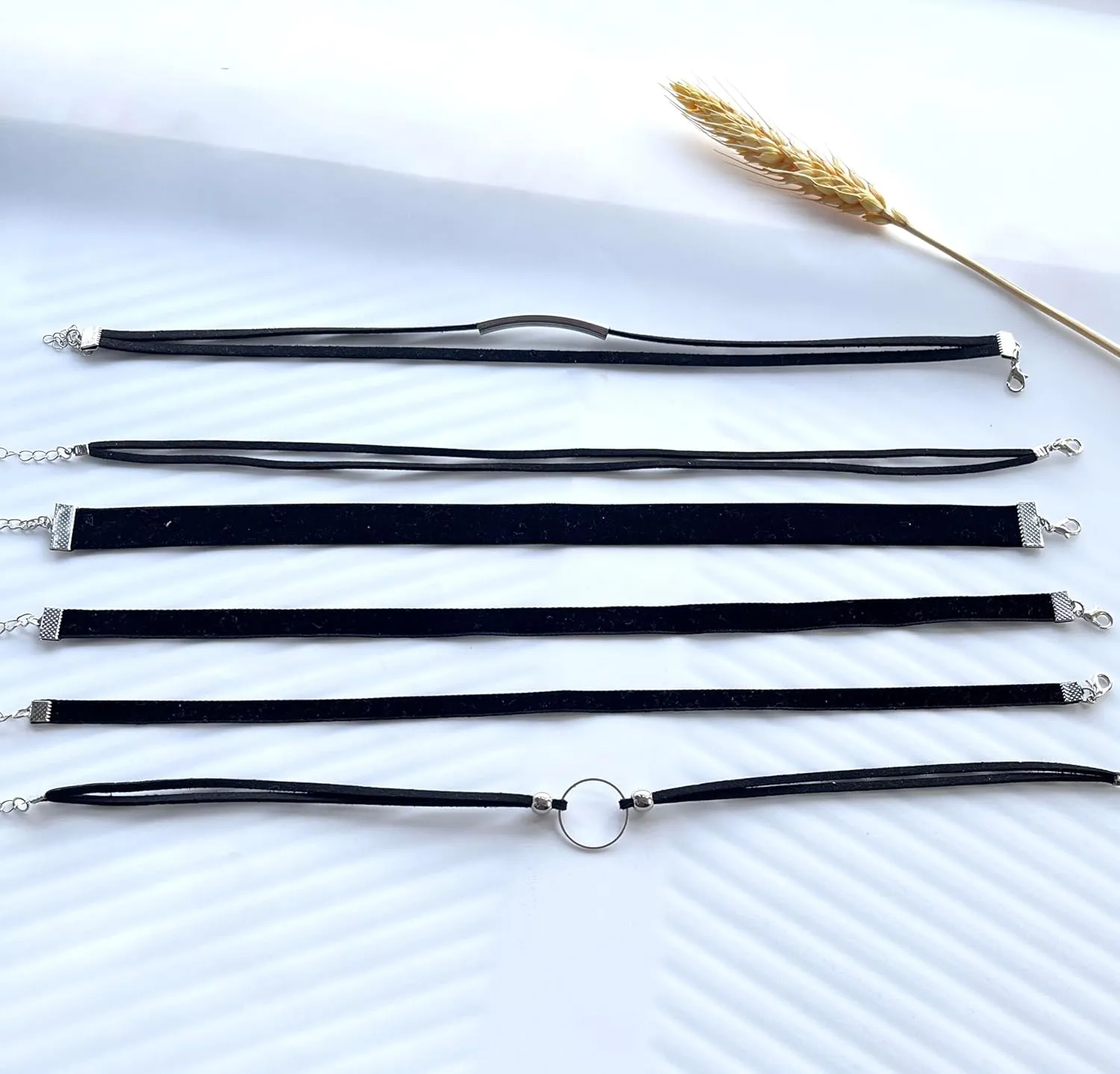 4PCS Black Choker for Women Black Lace Velvet Chocker Set Layered Classic Choker Necklace Velvet Collar Adjustable Gothic Chokers