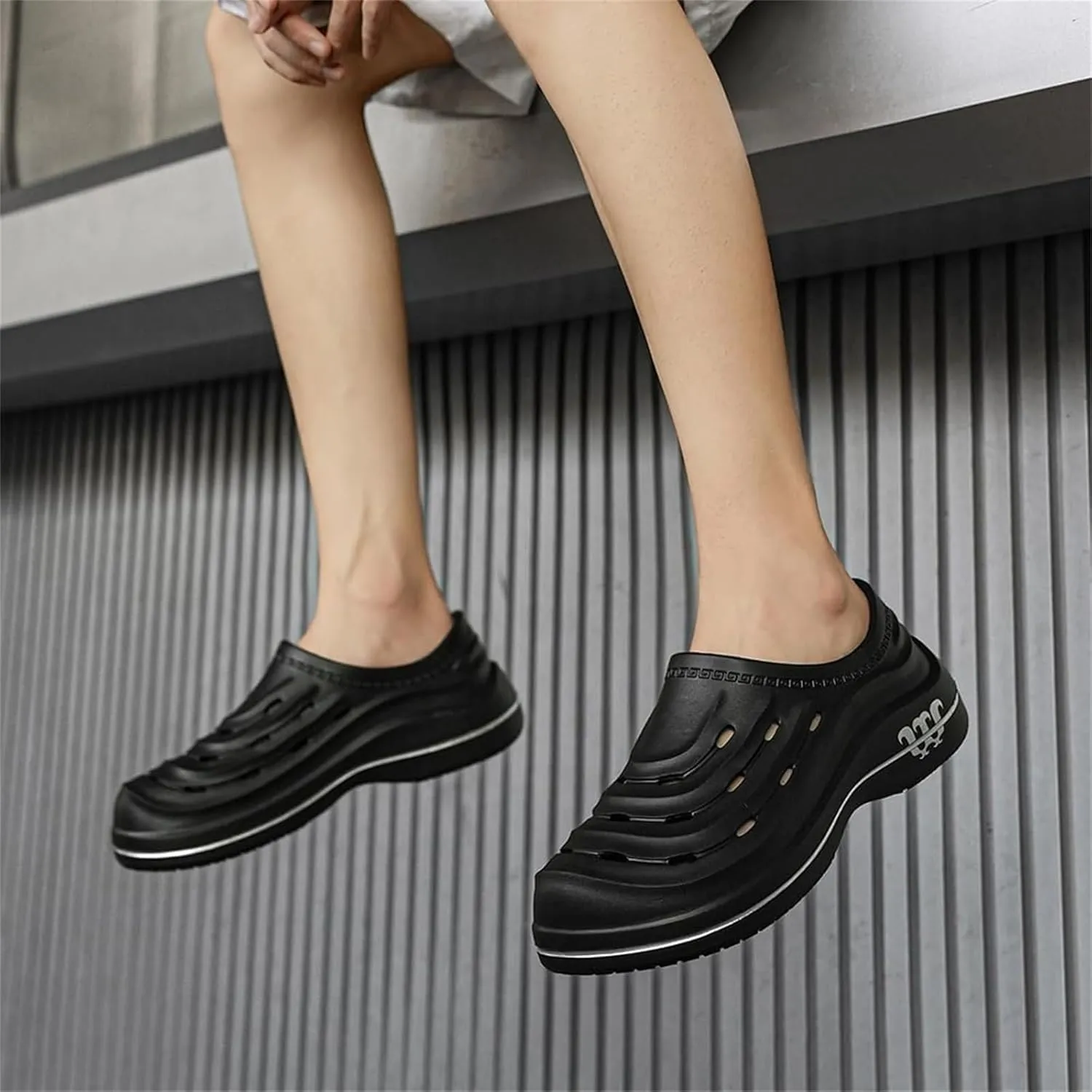 Armadillo Clogs for Women Arch Support Orthopedic Sandals Breathable Hollow Out Platform Sandal Non-Slip Work Shoes Oil Resistant Chef Shoe Comfy Nursing Shoe Outdoor Beach Slippers