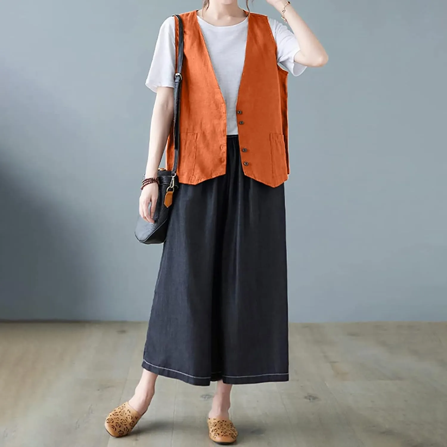 Cotton Linen Vests for Women 2023 Fashion Sleeveless Button Down Blazer Jacket Summer Casual Loose Vest Outerwear