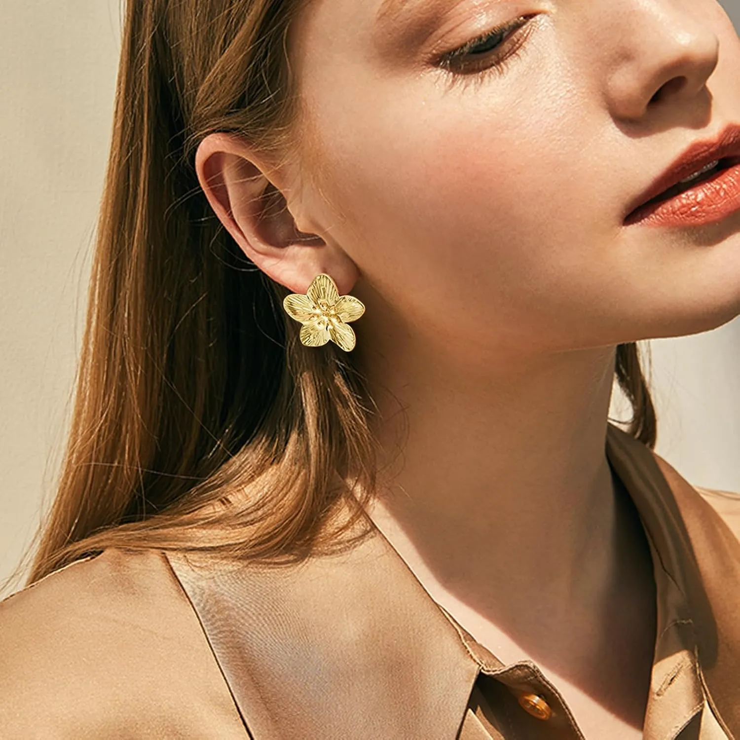 KOMI Women's Gold Studs Earrings 14K Gold Plated Dainty Studs Earring Stainless Steel Hypoallergenic Earrings for Women Gifts