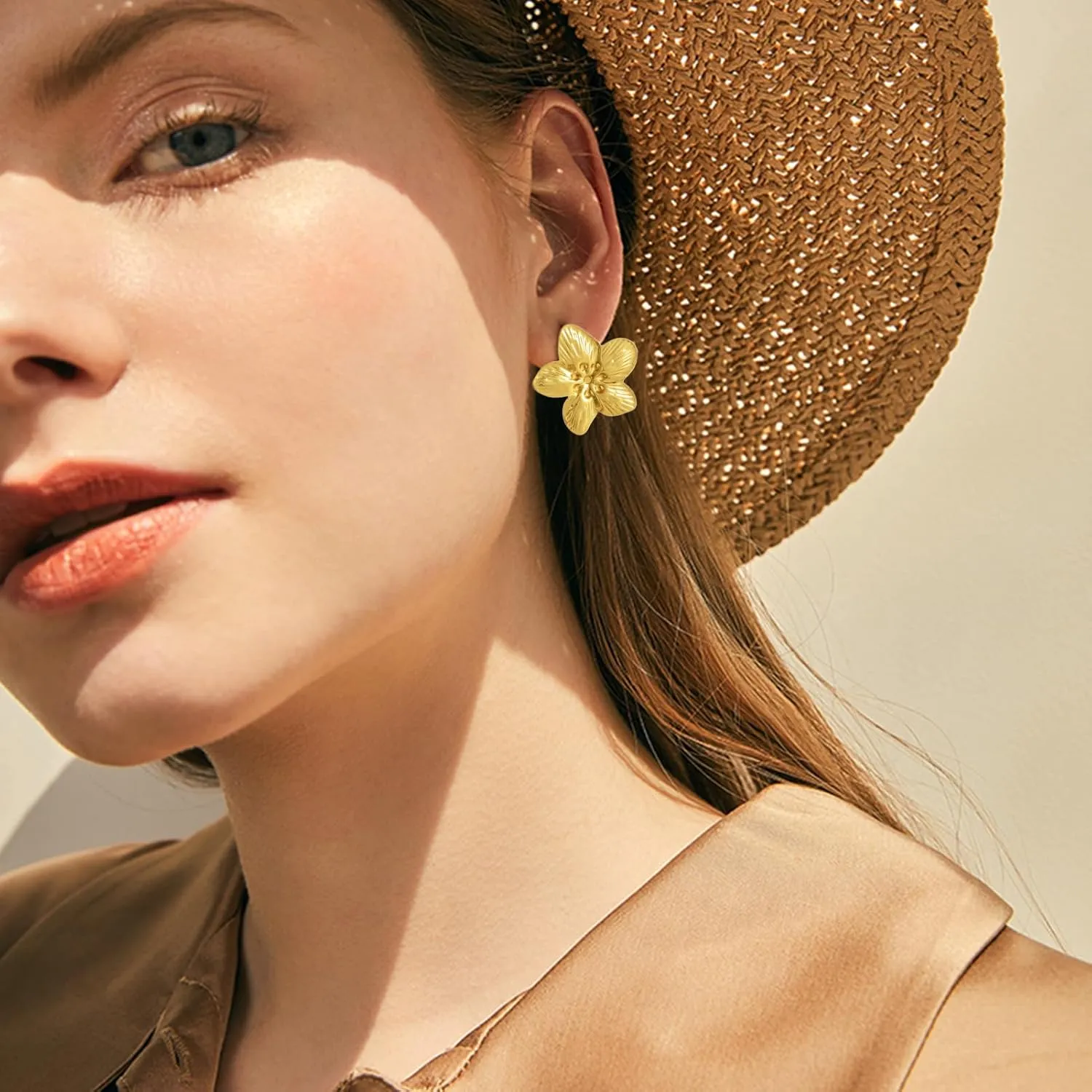KOMI Women's Gold Studs Earrings 14K Gold Plated Dainty Studs Earring Stainless Steel Hypoallergenic Earrings for Women Gifts