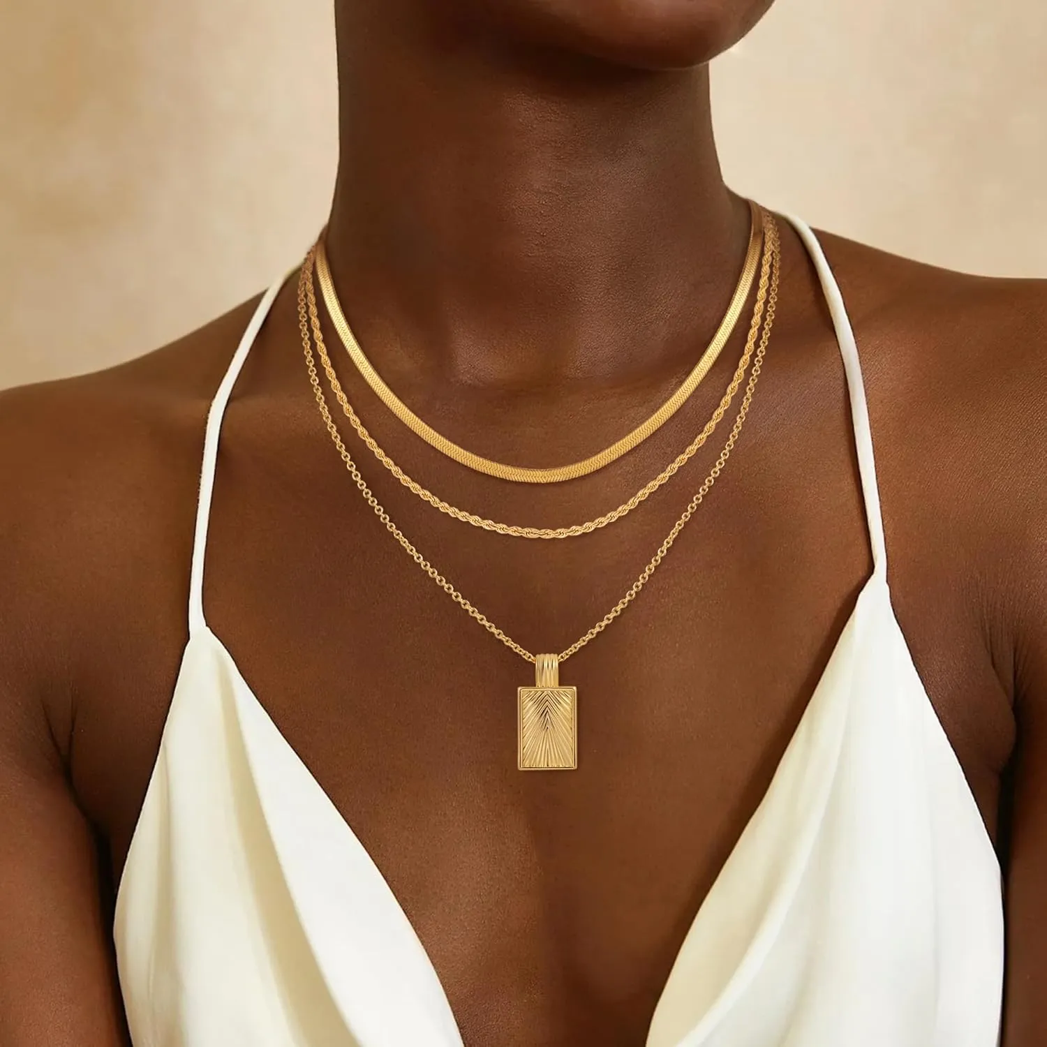Layered Gold Necklaces for Women, 18K Real Gold Plated Gold Layered Disc Circle Pearl Pendant Necklace Choker Necklace Set Jewelry Gifts for Women