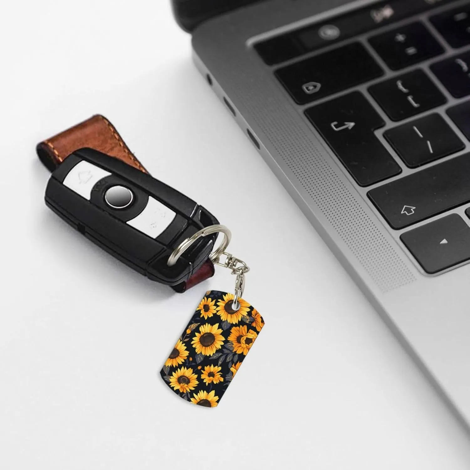 Metal Keychain for Car Motorcycle Rectangular Holder for Women Men,2 inche