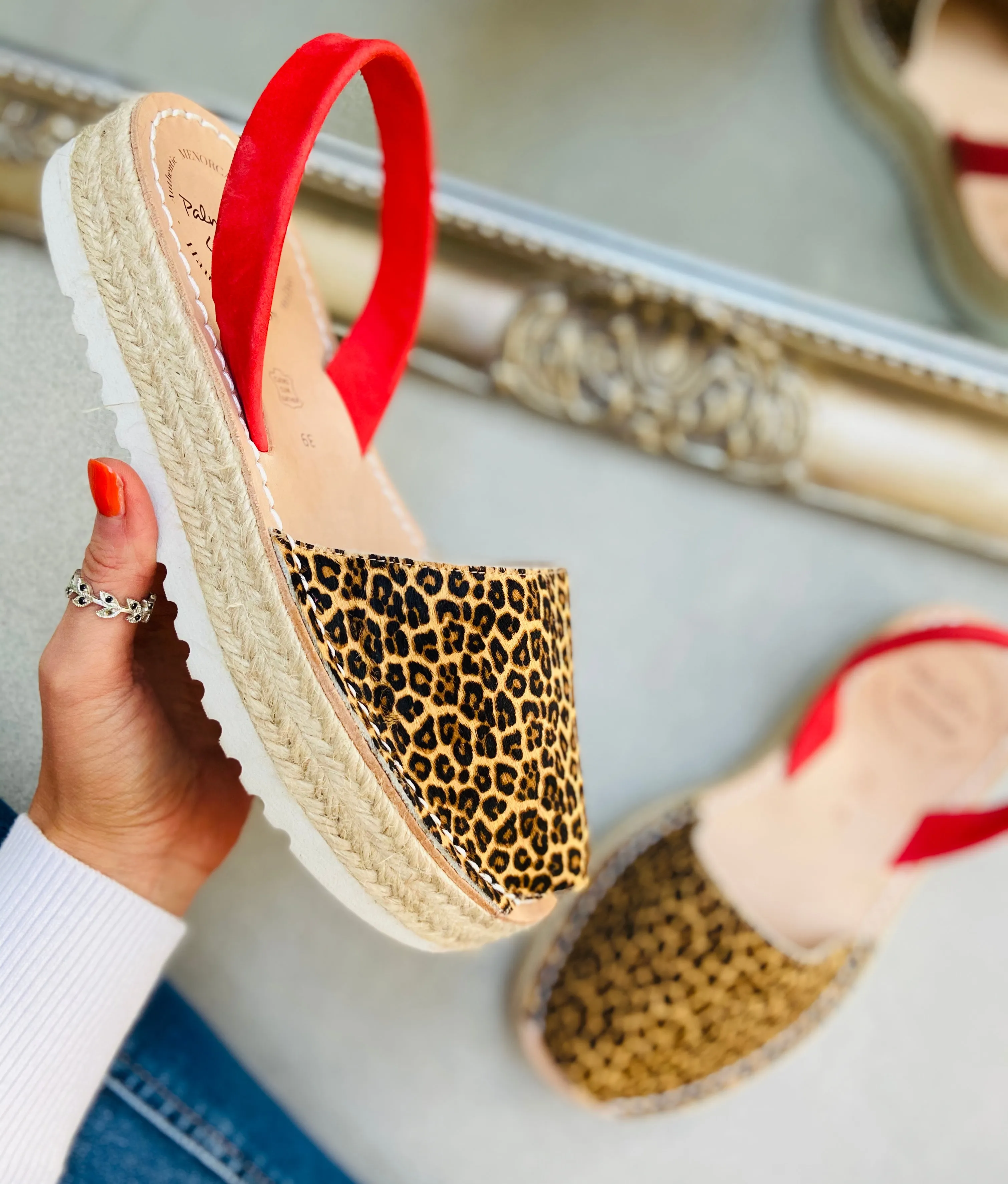 PRESS SAMPLE Leopard and Red Lowforms
