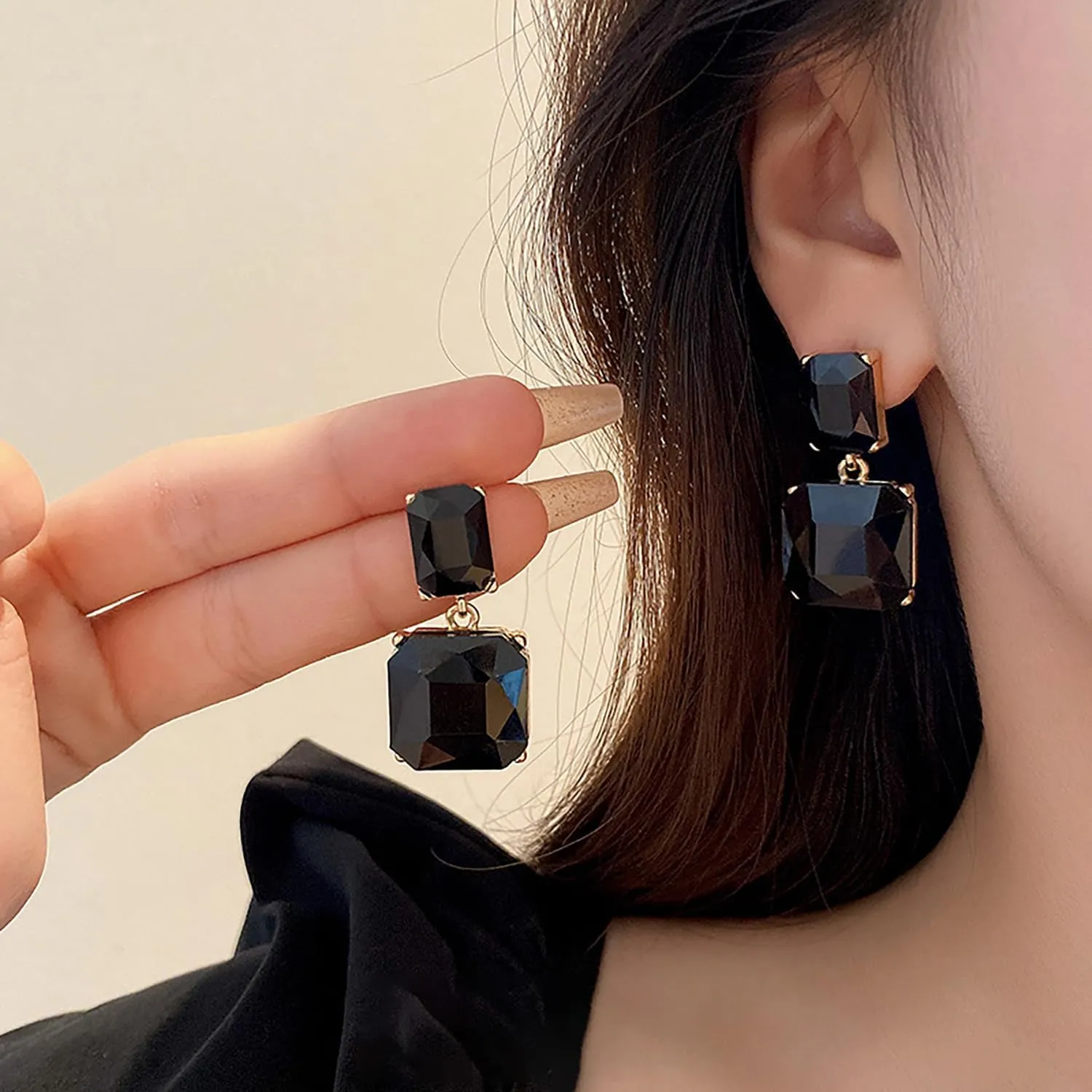 Square Crystal Dangle Earrings for Women Clear Rhinestone Statement Earrings Minimalist Geometric Rectangle Drop Dangle Earrings Prom Pageant Jewelry Birthday Gift for Women
