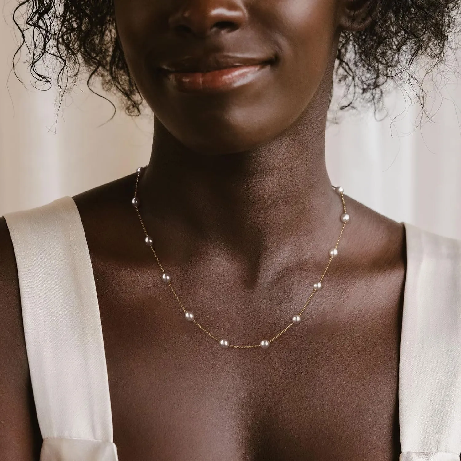 Trendy Pearl Necklace for Women Dainty Layered Gold/Silver Necklaces Pearls Pendant Stackable Choker Chain Jewelry Set