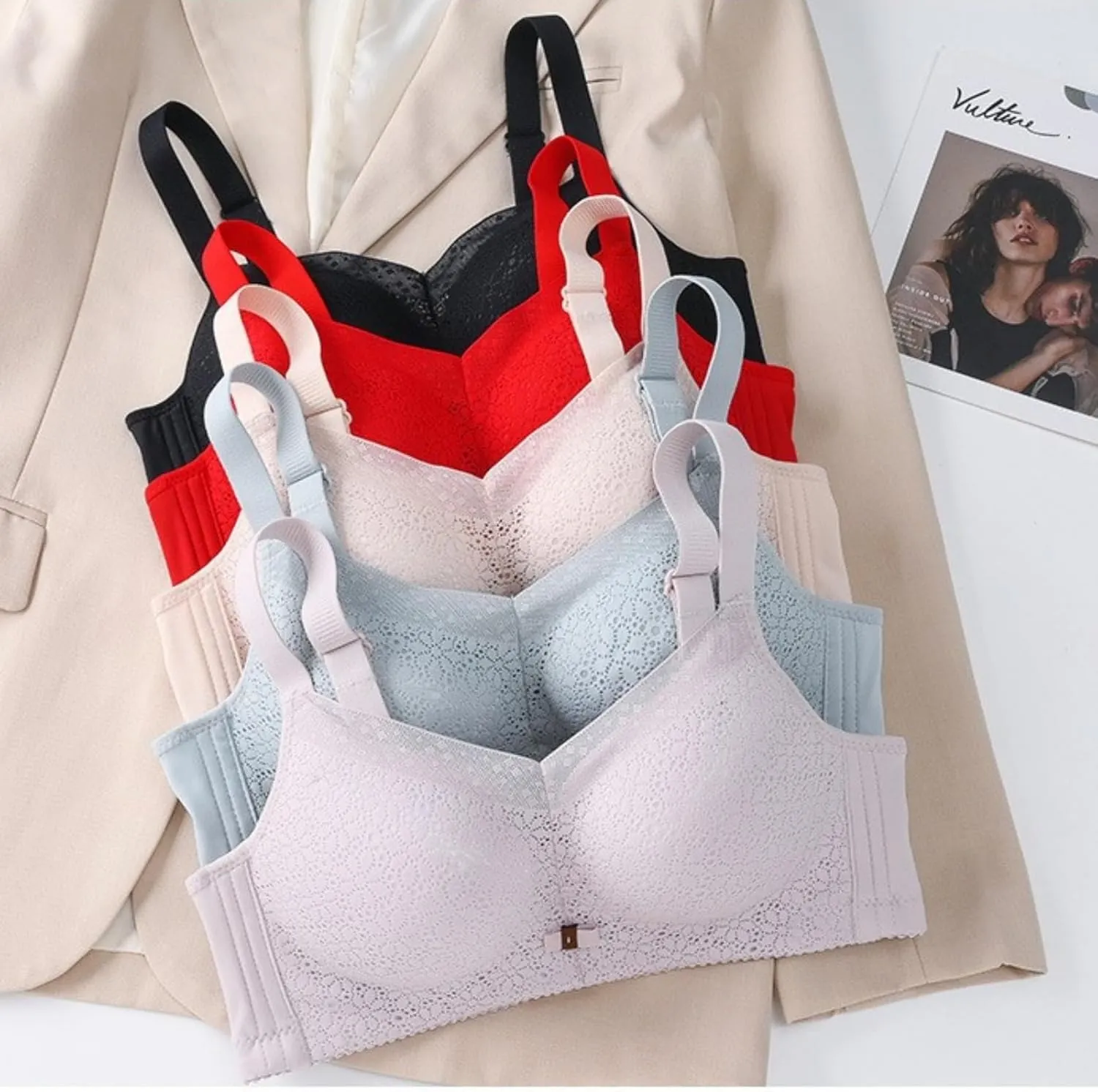 Women's Small Breasts in Thick Flower lace Full Cup Without Steel Ring Bra Gathered Anti-Sagging Shoulder Back Adjustable Bra